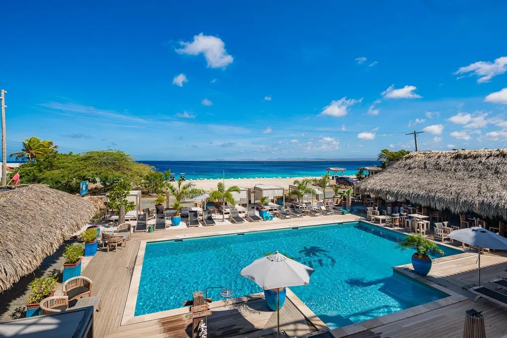 Bloozz Resort Bonaire in Kralendijk op Bonaire, foto 1